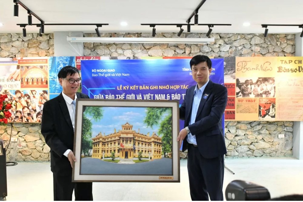 Báo Thế giới và Việt Nam ký thỏa thuận hợp tác với Báo Thái Nguyên - ảnh 3