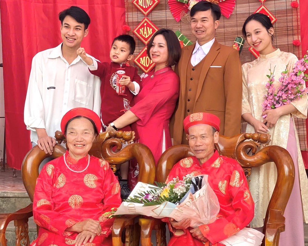 Người trẻ giữ nếp nhà qua Tết Việt - ảnh 1