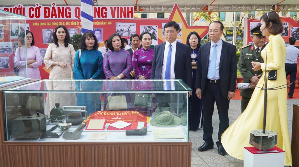 Triển lãm chuyên đề Kỷ niệm 50 năm Ngày Giải phóng Thành phố Huế - ảnh 2