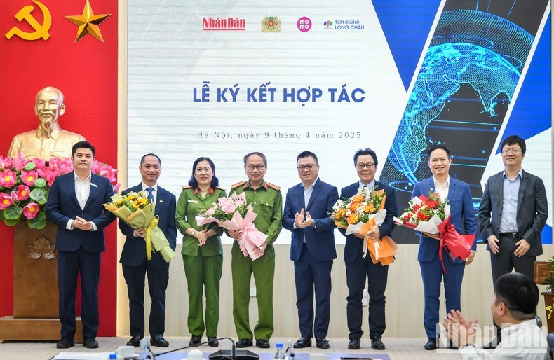 Tin tức của Báo Nhân Dân chính thức xuất hiện trên ứng dụng VNeID - ảnh 9