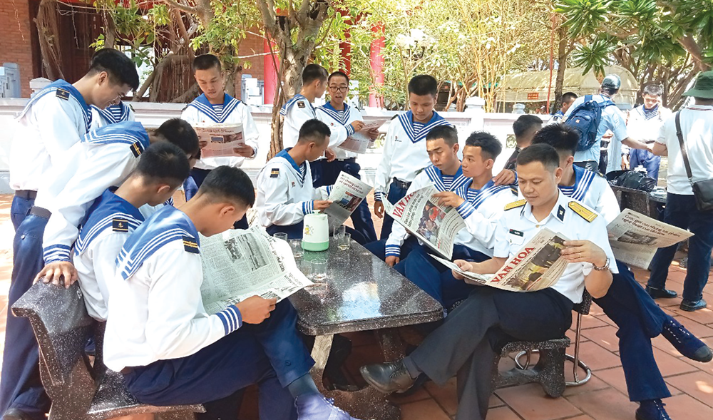 Nơi biển cả ôm trọn hồn thiêng Tổ quốc - ảnh 2