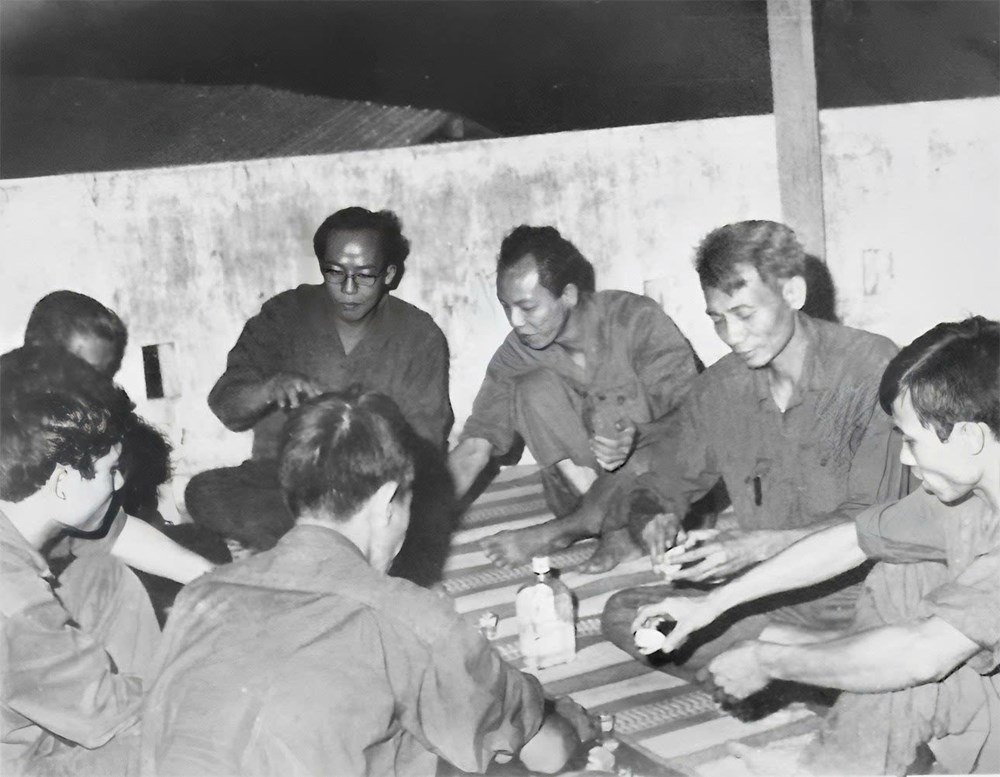 Cha tôi và chiến dịch của những đoàn phim 4.1975 - ảnh 2