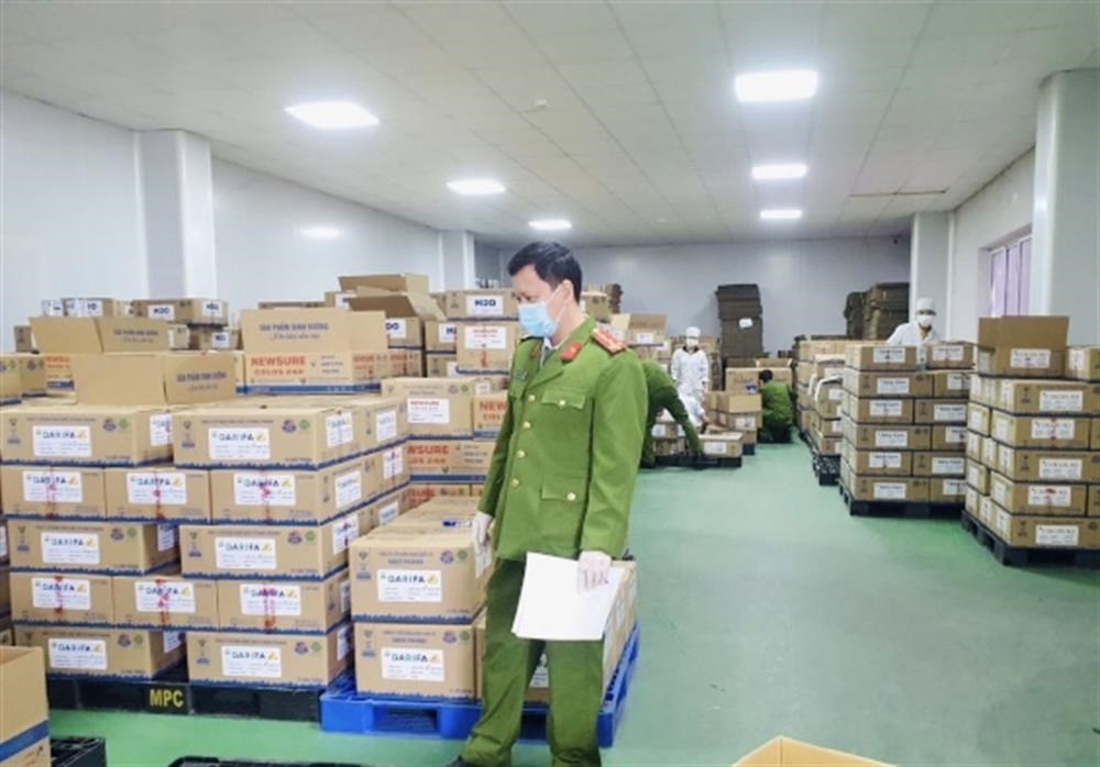Nhiều lỗ hổng trong sản xuất sữa giả, thực phẩm chức năng giả - ảnh 1