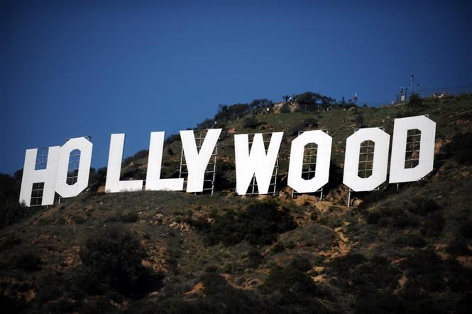 Hollywood họp khẩn đối phó đe dọa thuế phim của ông Trump - ảnh 1