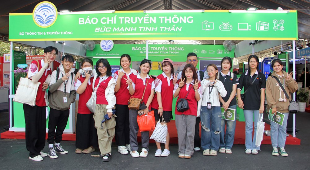 Nhà báo trẻ và bản lĩnh chọn lọc - ảnh 1