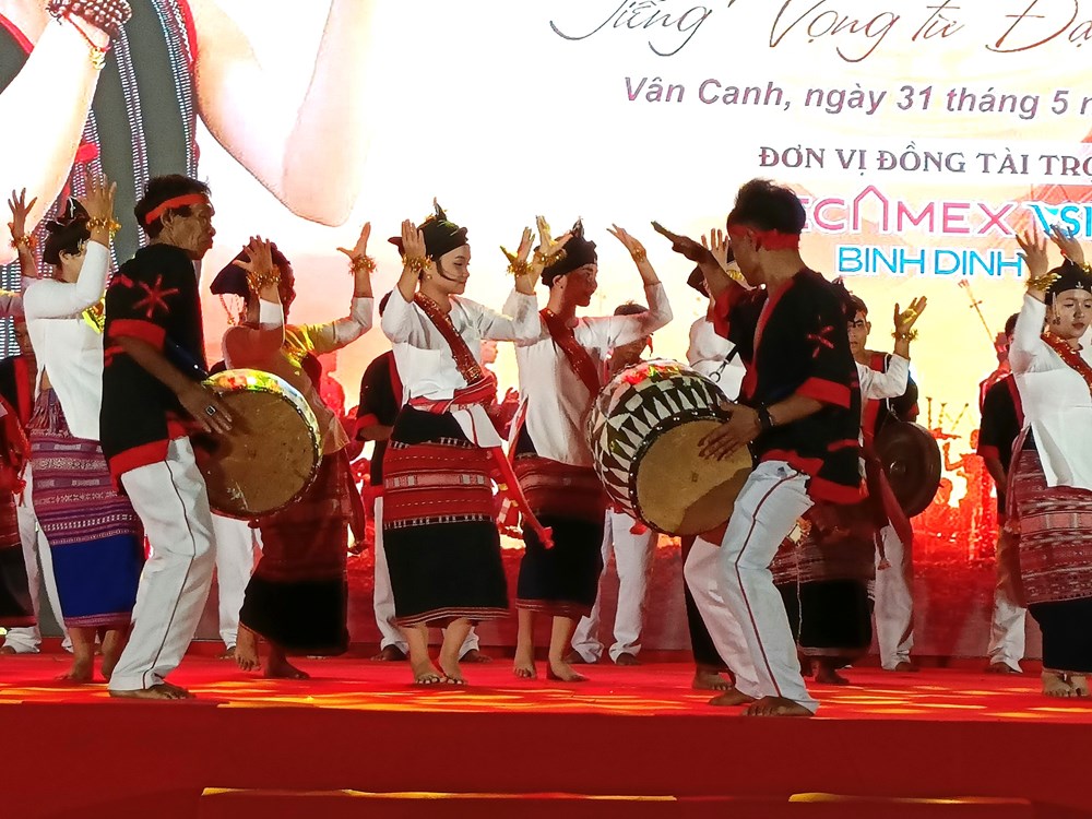 Tiếng vọng từ đại ngàn - ảnh 2
