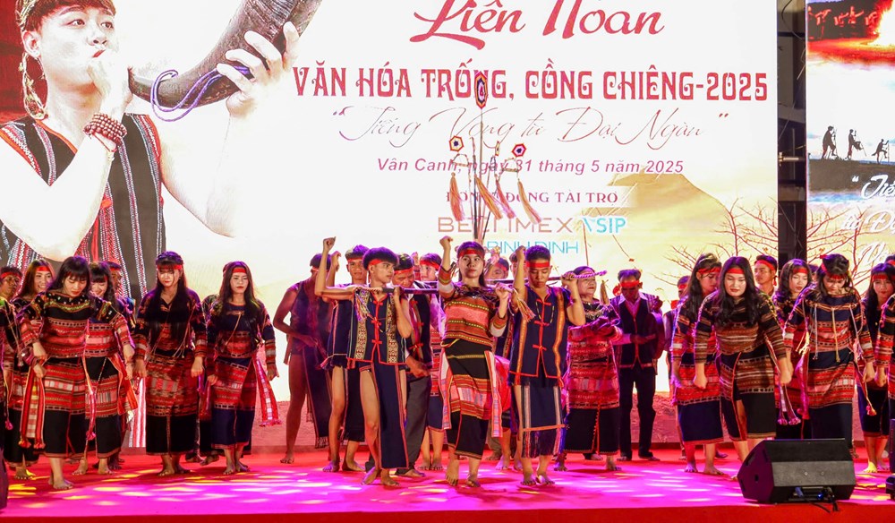 Tiếng vọng từ đại ngàn - ảnh 1