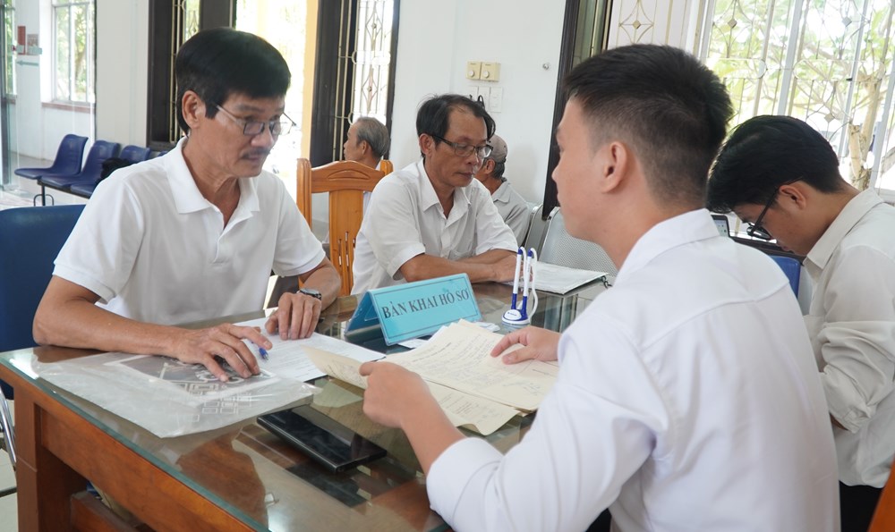 Cán bộ nhiệt tình, người dân phấn khởi - ảnh 3