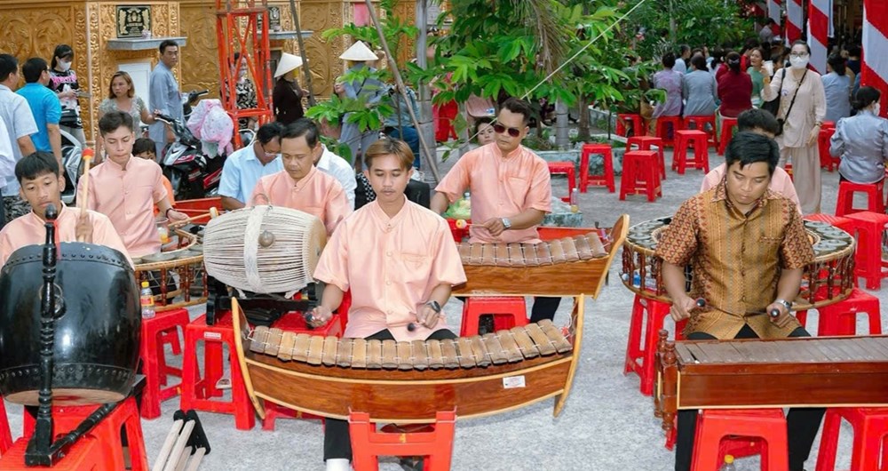 Từ người gìn giữ văn hóa thành chủ thể làm du lịch - ảnh 1