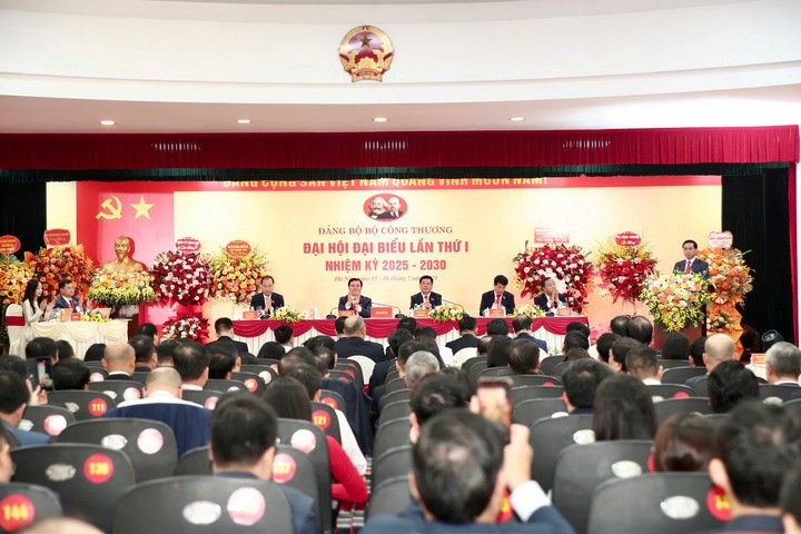 Công Thương là “lá cờ đầu” trên mặt trận kinh tế - ảnh 1