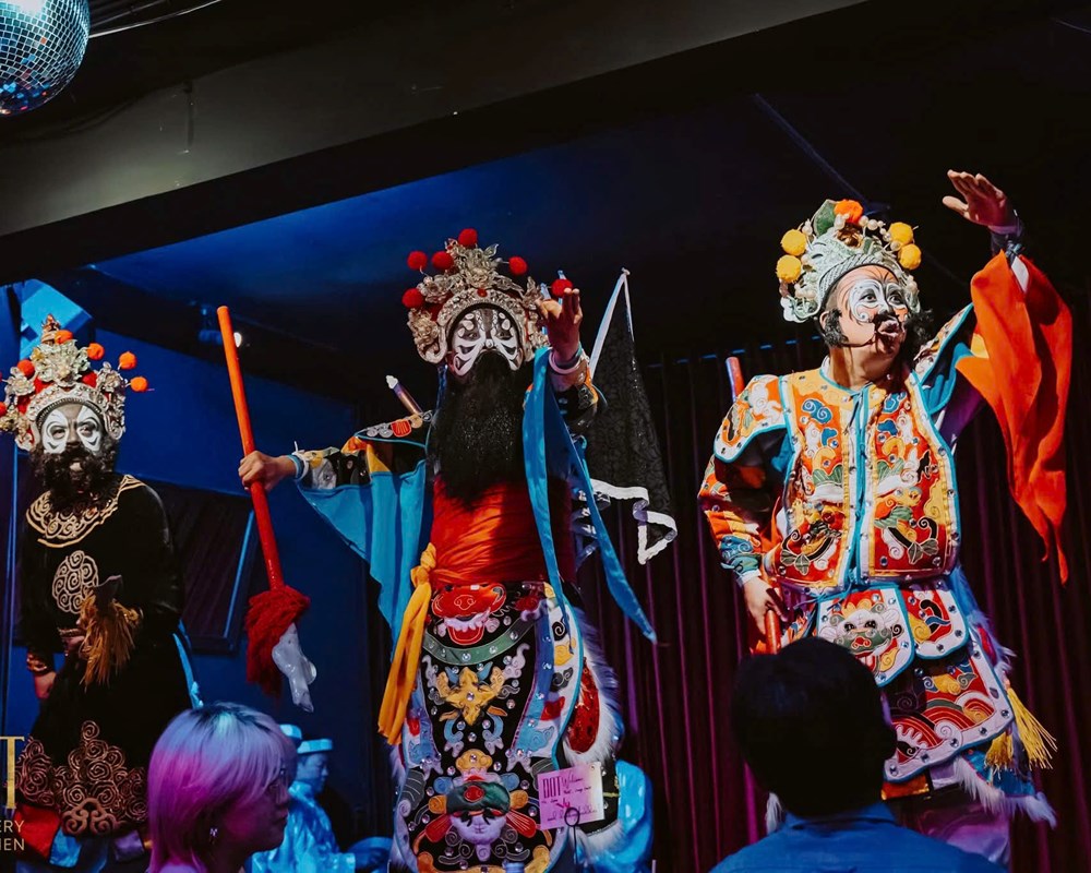 Di sản “lên đèn” giữa nightlife - ảnh 1