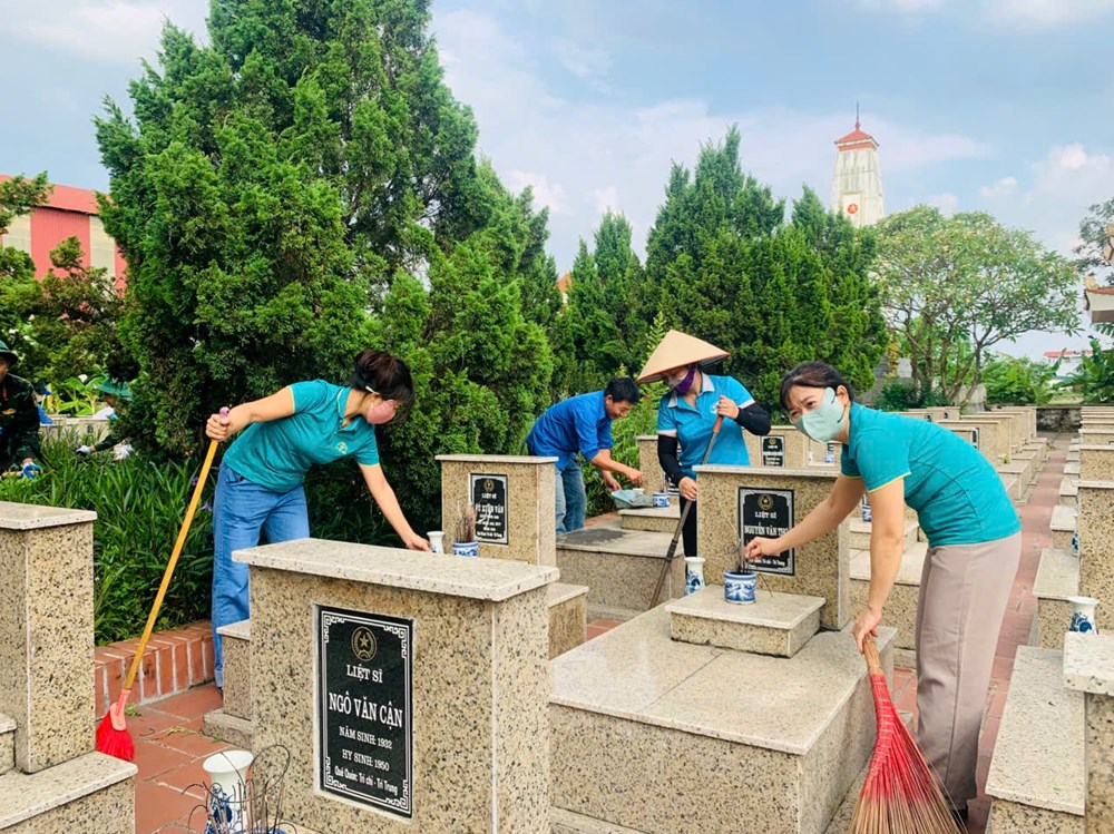 Ngọn lửa tri ân thắp sáng đạo lý dân tộc - ảnh 2