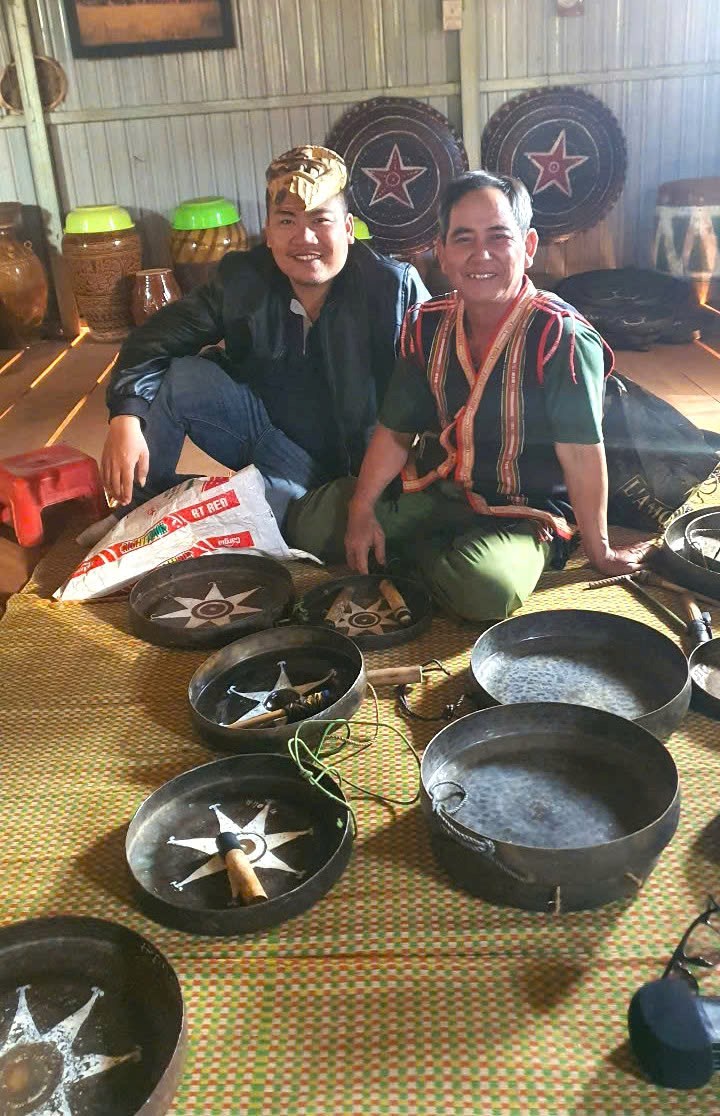  “Người giữ lửa” cồng chiêng trong mái ấm Ba Na - ảnh 1