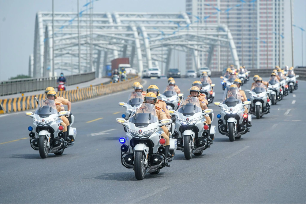 Thay đổi lịch cấm đường phục vụ tổng hợp luyện diễu binh, diễu hành ngày 24.8 - ảnh 1