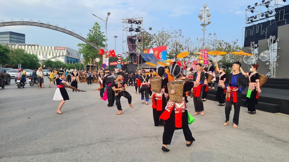 Tuổi trẻ “giữ hồn” văn hóa - ảnh 1