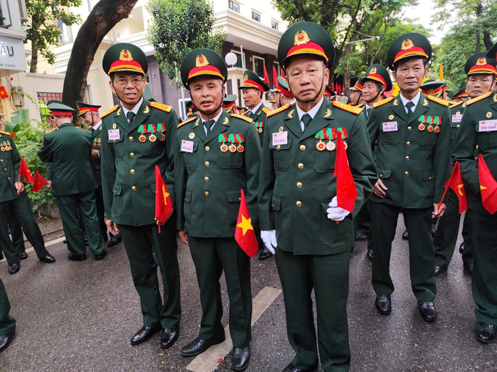 Lúc nào cũng sẵn sàng cháy hết mình cho Tổ quốc - ảnh 2
