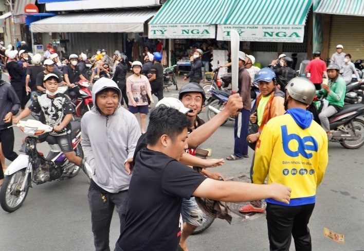 Nguy cơ mất an toàn và mỹ quan đô thị - ảnh 1