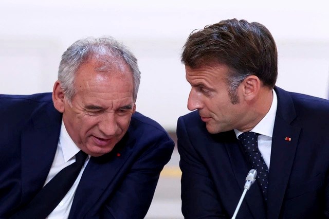Tương lai bất định của nước Pháp sau khi Thủ tướng François Bayrou mất chức - ảnh 1