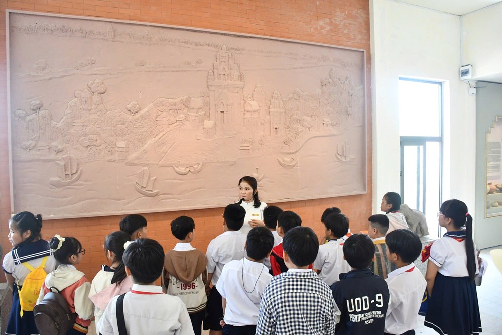 Câu chuyện tình yêu quê hương từ Mỹ Sơn - ảnh 1