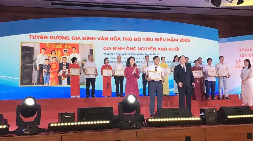 Hạt nhân lan tỏa tinh thần thi đua yêu nước - ảnh 1
