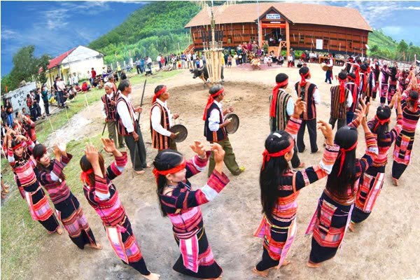  Lễ mừng chiến thắng của đồng bào Ba Na ở Tây Nguyên - ảnh 1