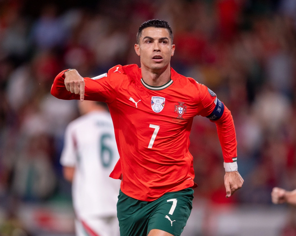 Ronaldo lập kỷ lục ghi bàn ở vòng loại World Cup 2026 - ảnh 1