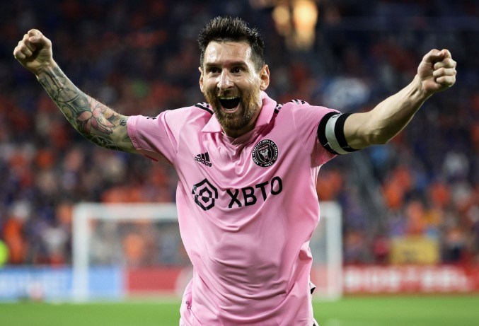 Thu nhập khổng lồ của Messi sau khi gia hạn hợp đồng - ảnh 1