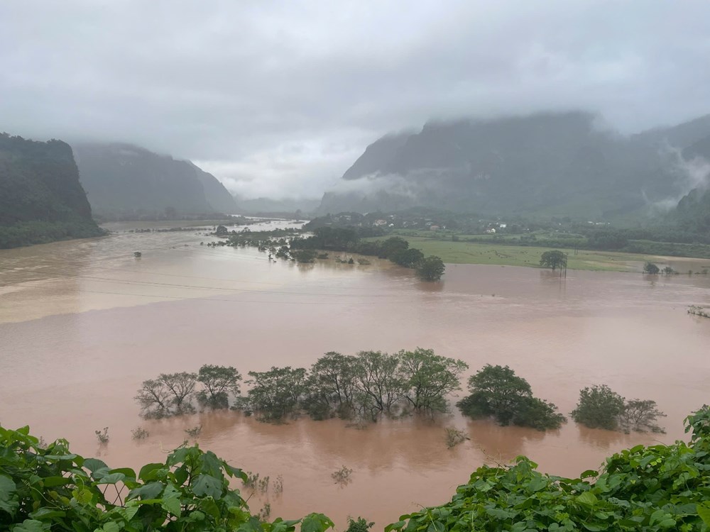 Khẩn trương ứng cứu các khu vực lụt nặng tại tỉnh Quảng Trị - ảnh 1
