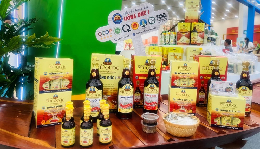 Dấu ấn làng nghề Việt trong không gian Hội chợ mùa Thu 2025 - ảnh 8