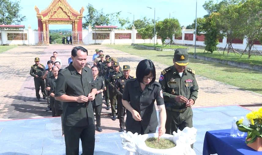 Đưa các anh trở về đất mẹ - ảnh 1