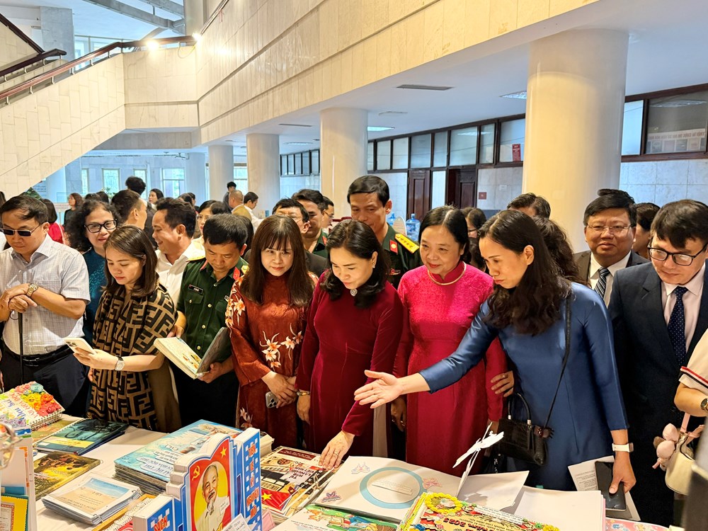 Khơi dậy mạnh mẽ niềm đam mê đọc sách - ảnh 2