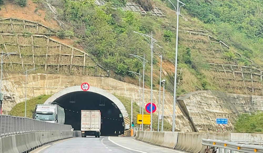 Kiểm soát rủi ro để giữ an toàn trên mọi cung đường - ảnh 1