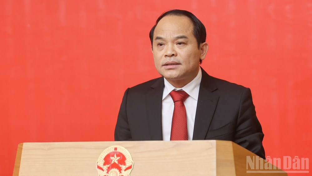 Công bố quyết định của Thủ tướng Chính phủ về công tác cán bộ - ảnh 3