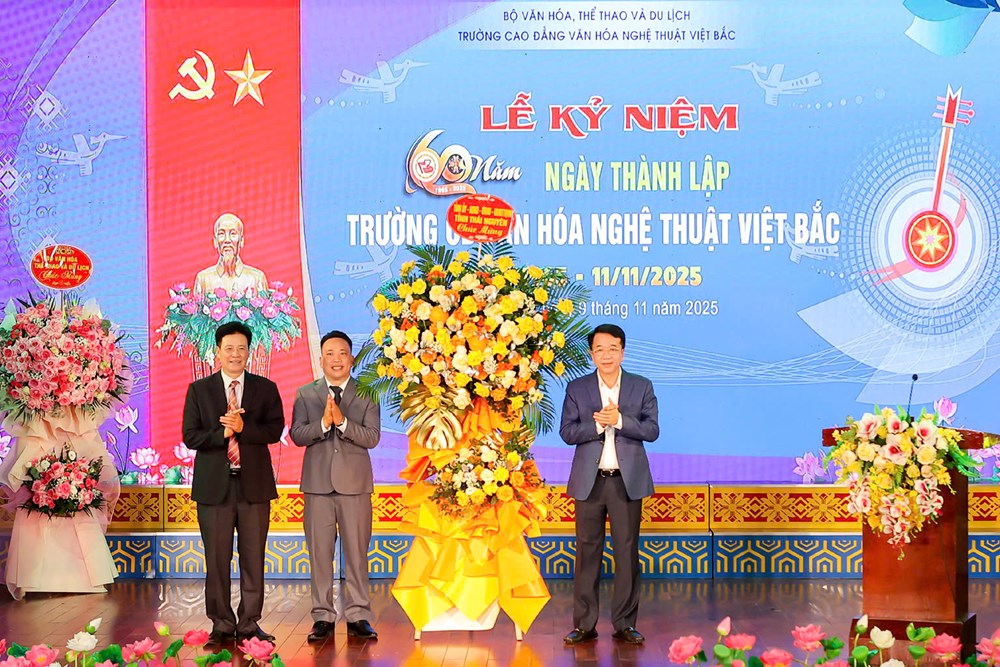 Tự hào 60 năm hành trình giữ lửa nghệ thuật Việt Bắc - ảnh 3