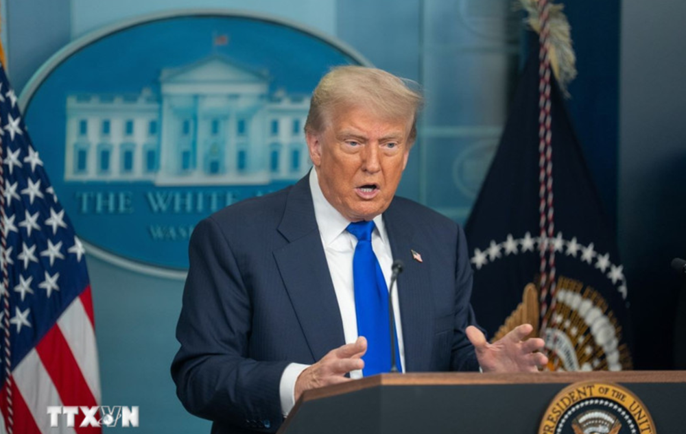 Chính phủ Mỹ chính thức mở cửa trở lại sau 43 ngày - ảnh 1