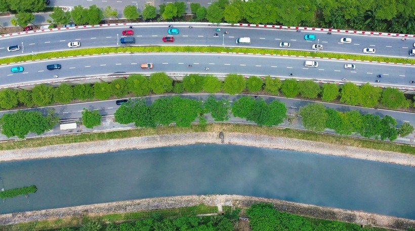 Hà Nội khởi động dự án “thay áo mới” cho hai bờ sông Tô Lịch - ảnh 1