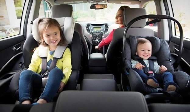 Ghế trẻ em trên ô tô “cháy hàng” khi quy định mới sắp có hiệu lực - ảnh 1