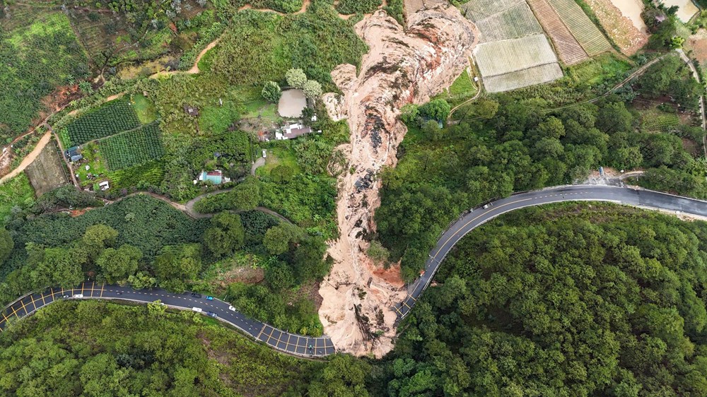  Nam Trung Bộ căng mình ứng phó với mưa lũ lịch sử - ảnh 3