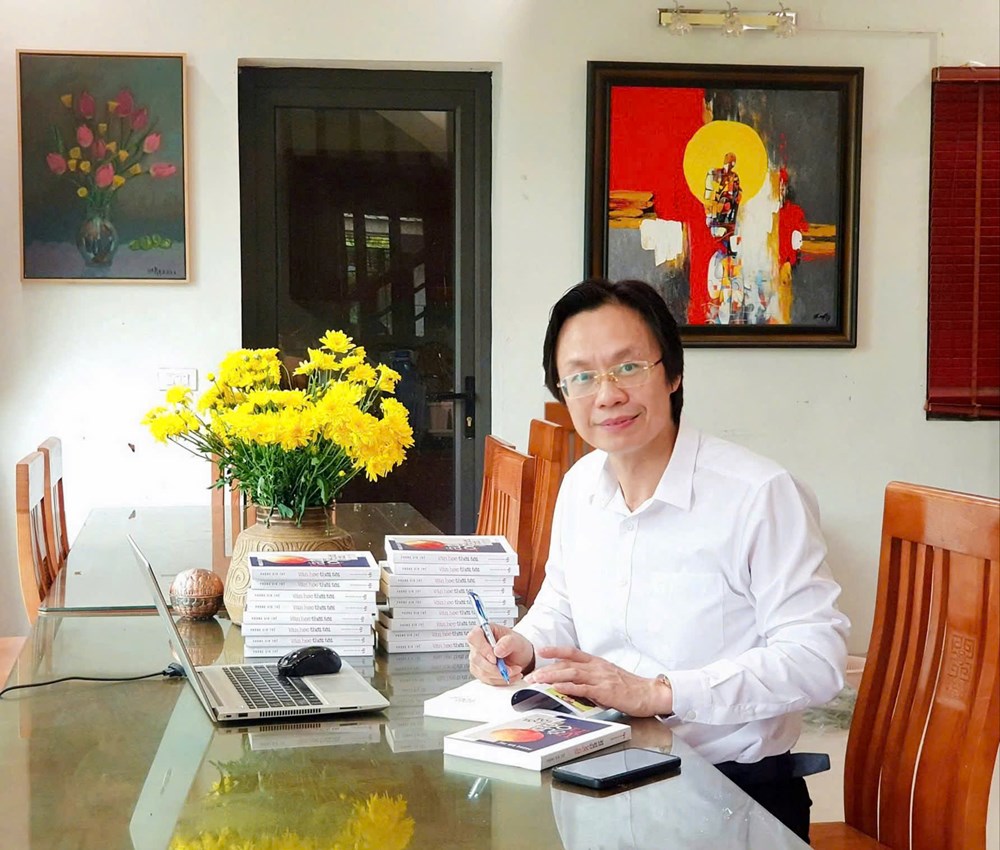  “Điều tôi quan tâm nhất ở một tác giả là thi pháp“ - ảnh 1