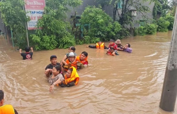 Mưa lũ khiến 68 người chết và mất tích, thiệt hại gần 9.000 tỷ đồng - ảnh 1