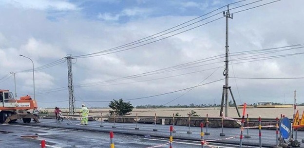 Trung Bộ gồng mình thông tuyến sau lũ - ảnh 1