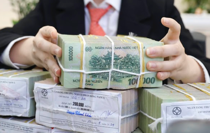 Lý do các ngân hàng đồng loạt tăng lãi suất gửi tiết kiệm - ảnh 1