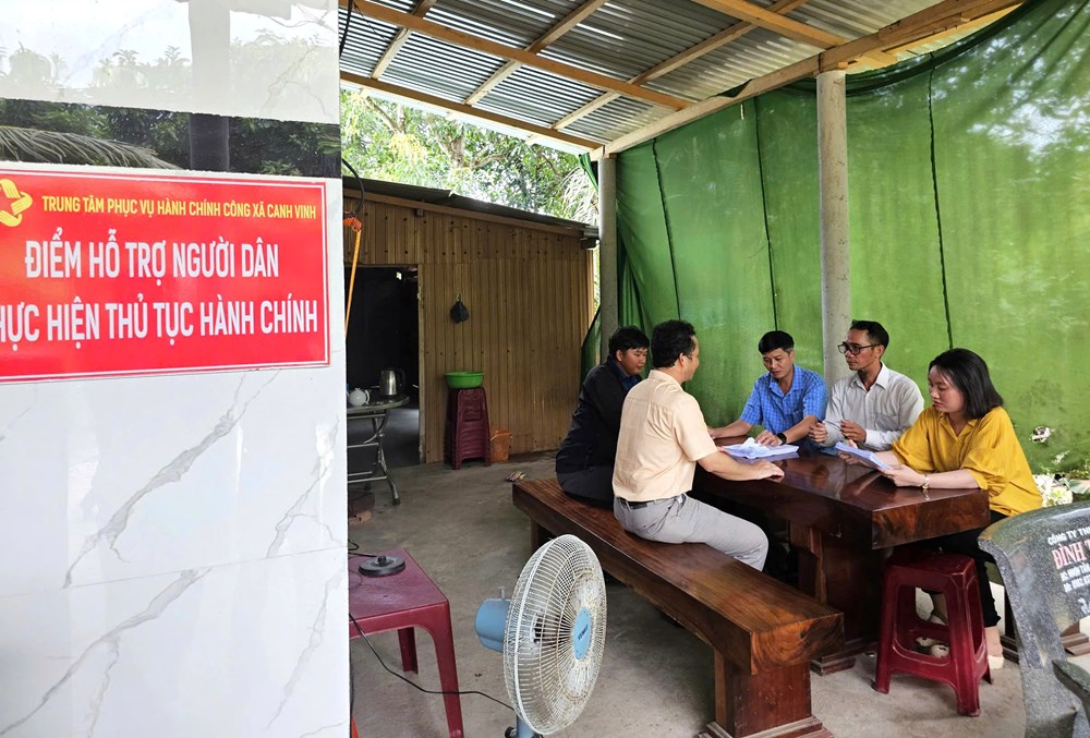 Điện về bản nhỏ giữa núi rừng Gia Lai - ảnh 1