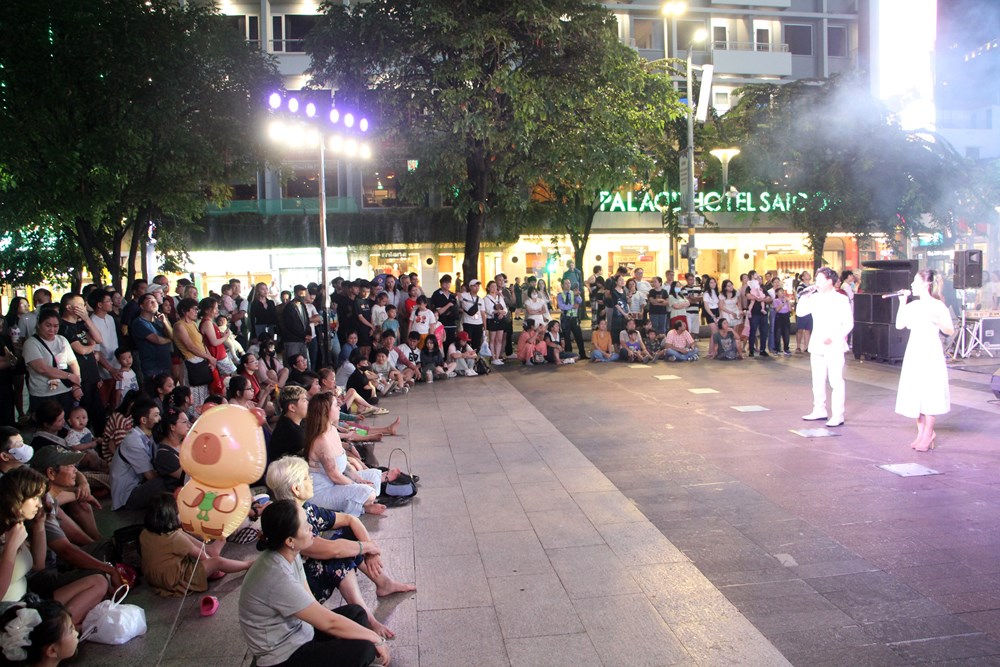  “Điểm hẹn âm nhạc” giữa trung tâm TP.HCM - ảnh 2