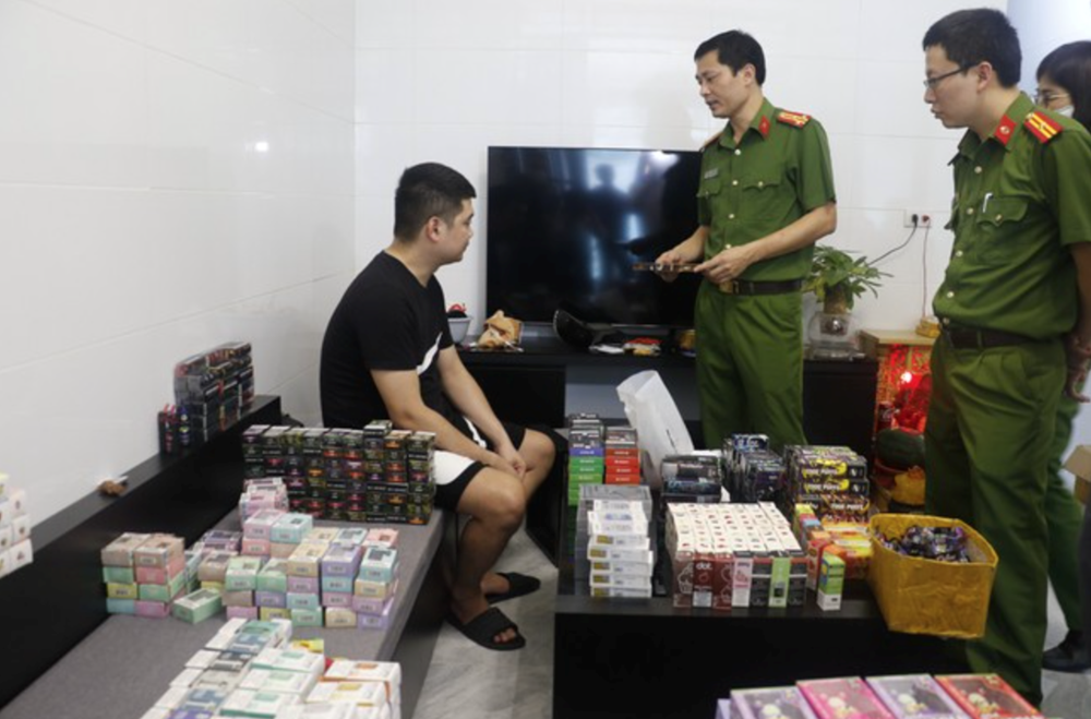  Cần nhất quán về quy định cấm thuốc lá điện tử, thuốc lá nung nóng - ảnh 1