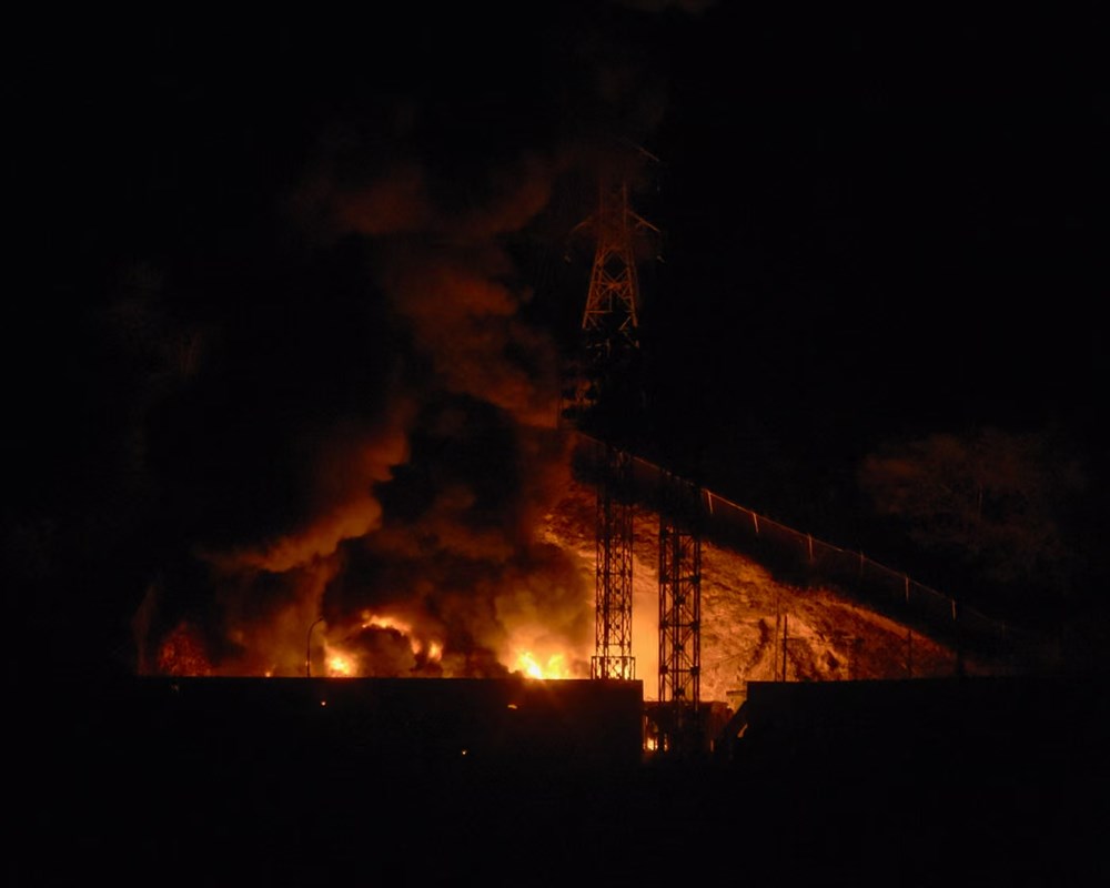 Thủ đô Venezuela rung chuyển vì loạt vụ nổ - ảnh 1