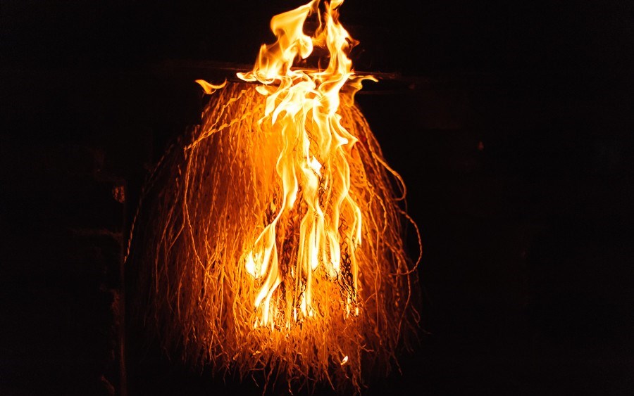 Phong tục đốt “cây thông Noel” chichilaki đón năm mới của người dân Gruzia - ảnh 2