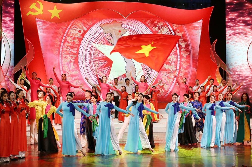 Tiến lên từ nền tảng văn hóa với khát vọng dân tộc - ảnh 2