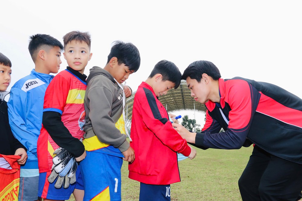 Khi những ngôi sao U23 thổi bùng sức hút giải quốc nội - ảnh 1