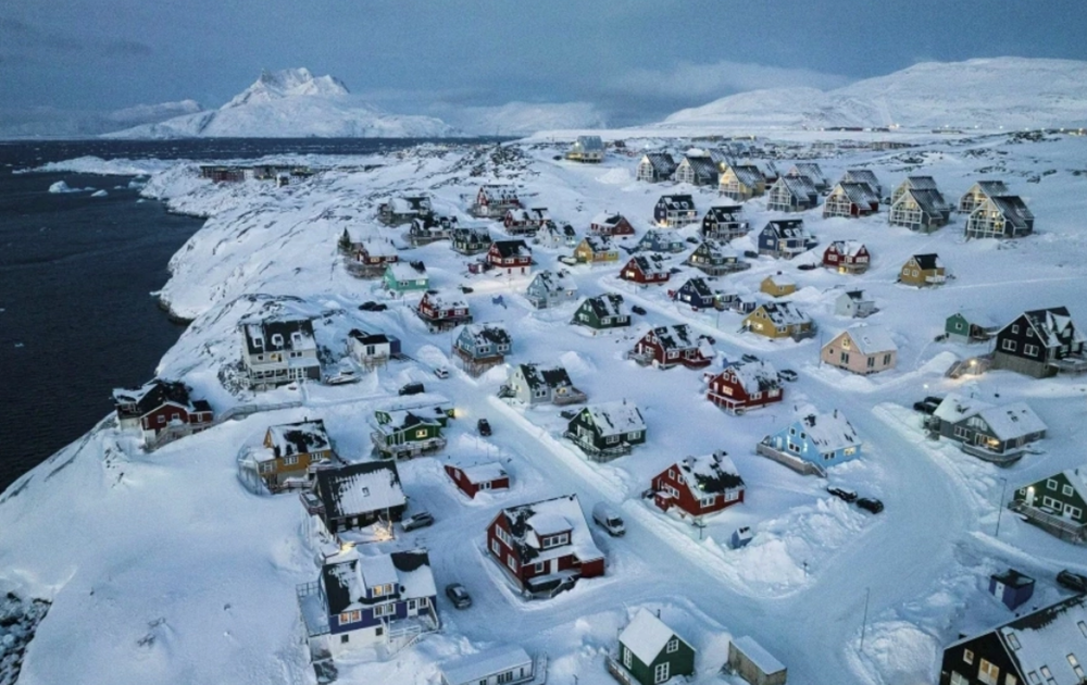 Greenland nóng kỷ lục, băng tan làm đổi hướng nền kinh tế - ảnh 1